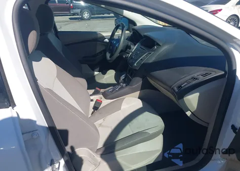 2014 Ford Focus Se из США, поврежденный, VIN 1FADP3F20EL145476